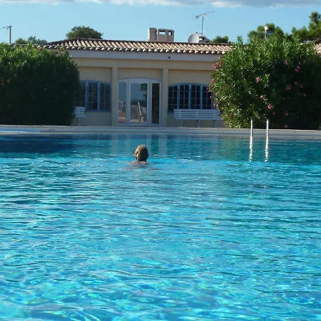 Charming On A Secured Private Domain With Large Swimming Pool Casa vacanze *